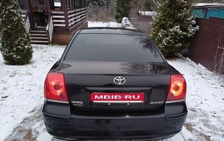 Toyota Avensis III рестайлинг, 2005 год, 750 000 рублей, 5 фотография