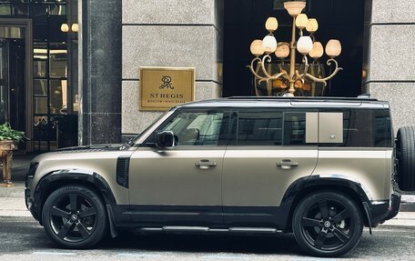 Land Rover Defender II, 2022 год, 10 000 000 рублей, 2 фотография