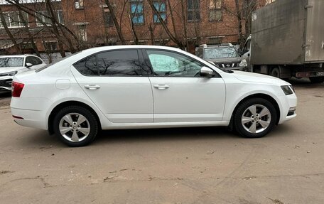 Skoda Octavia, 2017 год, 1 050 000 рублей, 6 фотография