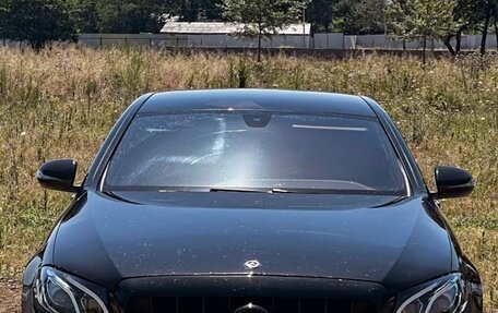 Mercedes-Benz E-Класс, 2018 год, 2 200 000 рублей, 4 фотография