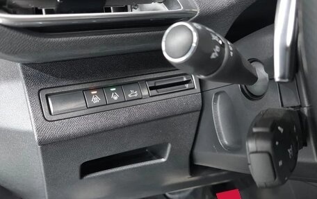 Peugeot 3008 II, 2022 год, 2 350 469 рублей, 14 фотография