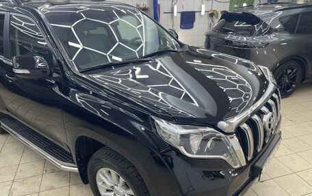 Toyota Land Cruiser Prado 150 рестайлинг 2, 2014 год, 4 400 000 рублей, 1 фотография