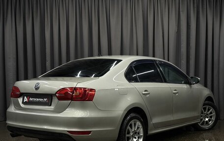 Volkswagen Jetta VI, 2012 год, 849 777 рублей, 3 фотография