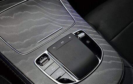 Mercedes-Benz E-Класс, 2023 год, 4 600 000 рублей, 16 фотография