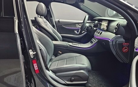 Mercedes-Benz E-Класс, 2023 год, 4 600 000 рублей, 10 фотография