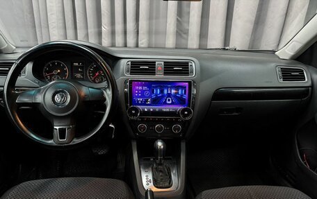 Volkswagen Jetta VI, 2012 год, 849 777 рублей, 6 фотография