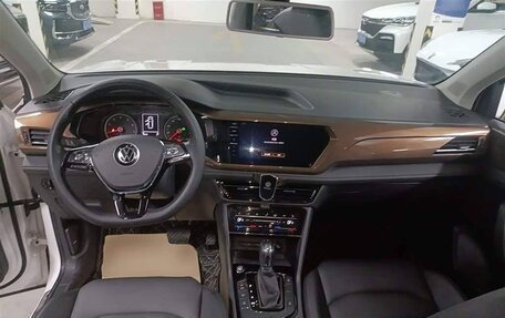 Volkswagen Tharu, 2022 год, 1 770 000 рублей, 8 фотография