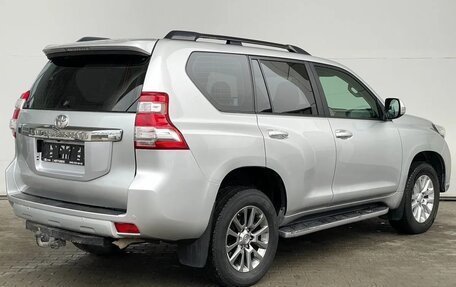 Toyota Land Cruiser Prado 150 рестайлинг 2, 2014 год, 3 540 000 рублей, 6 фотография