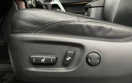 Toyota Land Cruiser Prado 150 рестайлинг 2, 2014 год, 3 540 000 рублей, 13 фотография