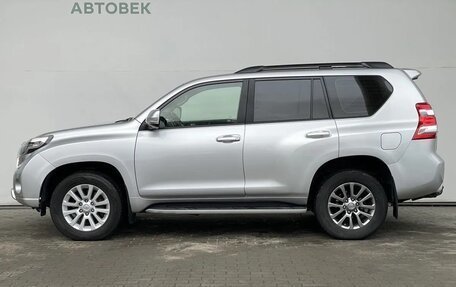 Toyota Land Cruiser Prado 150 рестайлинг 2, 2014 год, 3 540 000 рублей, 9 фотография