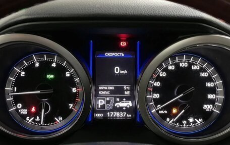 Toyota Land Cruiser Prado 150 рестайлинг 2, 2014 год, 3 540 000 рублей, 22 фотография