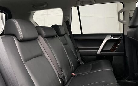 Toyota Land Cruiser Prado 150 рестайлинг 2, 2014 год, 3 540 000 рублей, 29 фотография