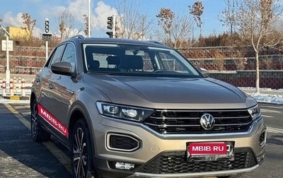 Volkswagen T-Roc I, 2022 год, 1 960 000 рублей, 1 фотография