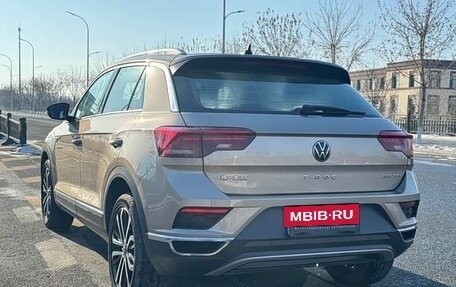 Volkswagen T-Roc I, 2022 год, 1 960 000 рублей, 13 фотография