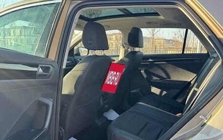 Volkswagen T-Roc I, 2022 год, 1 960 000 рублей, 10 фотография