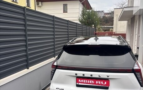 Geely Atlas, 2024 год, 3 000 000 рублей, 3 фотография