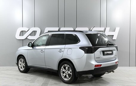 Mitsubishi Outlander III рестайлинг 3, 2012 год, 1 099 000 рублей, 2 фотография