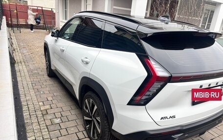 Geely Atlas, 2024 год, 3 000 000 рублей, 5 фотография