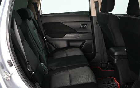 Mitsubishi Outlander III рестайлинг 3, 2012 год, 1 099 000 рублей, 7 фотография