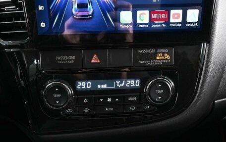 Mitsubishi Outlander III рестайлинг 3, 2012 год, 1 099 000 рублей, 15 фотография