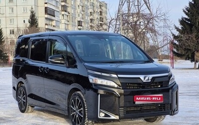 Toyota Voxy III, 2017 год, 2 150 000 рублей, 1 фотография