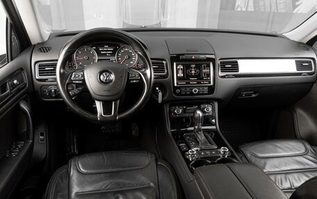 Volkswagen Touareg III, 2013 год, 2 649 000 рублей, 6 фотография