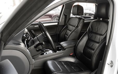 Volkswagen Touareg III, 2013 год, 2 649 000 рублей, 10 фотография