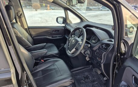 Toyota Voxy III, 2017 год, 2 150 000 рублей, 15 фотография