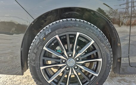 Toyota Voxy III, 2017 год, 2 150 000 рублей, 25 фотография