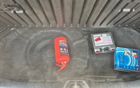 Toyota Voxy III, 2017 год, 2 150 000 рублей, 21 фотография