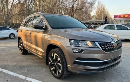 Skoda Karoq I, 2022 год, 2 000 000 рублей, 2 фотография