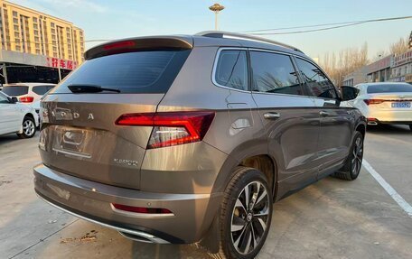 Skoda Karoq I, 2022 год, 2 000 000 рублей, 6 фотография