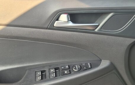 Hyundai Tucson III, 2018 год, 1 860 000 рублей, 5 фотография