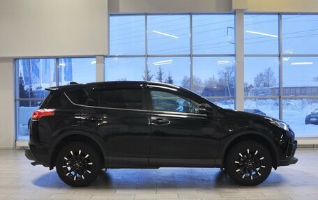 Toyota RAV4, 2017 год, 2 320 000 рублей, 5 фотография