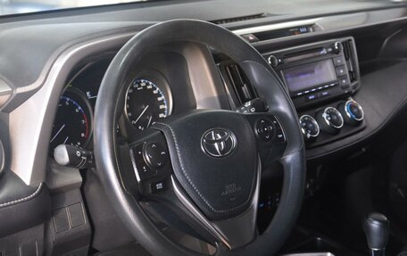 Toyota RAV4, 2017 год, 2 320 000 рублей, 9 фотография