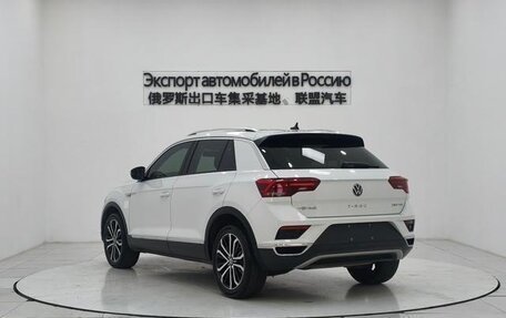 Volkswagen T-Roc I, 2022 год, 1 500 000 рублей, 4 фотография