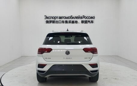 Volkswagen T-Roc I, 2022 год, 1 500 000 рублей, 5 фотография
