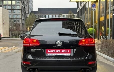 Volkswagen Touareg III, 2012 год, 2 150 000 рублей, 4 фотография