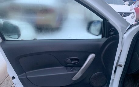 Renault Sandero II рестайлинг, 2019 год, 900 000 рублей, 7 фотография