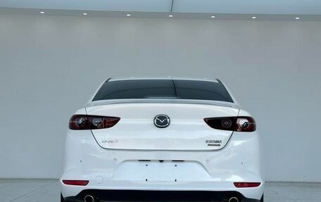 Mazda 3, 2022 год, 1 800 000 рублей, 5 фотография