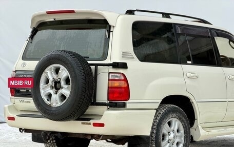 Toyota Land Cruiser 100 рестайлинг 2, 1998 год, 2 100 000 рублей, 9 фотография