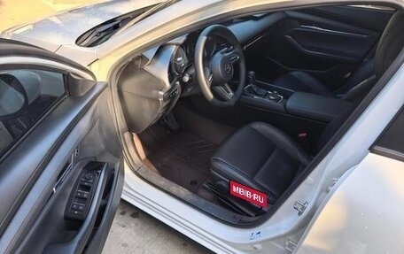 Mazda 3, 2022 год, 1 800 000 рублей, 7 фотография