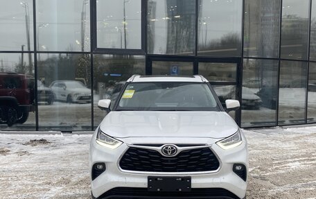 Toyota Highlander, 2025 год, 5 850 000 рублей, 2 фотография