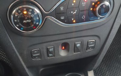 Renault Logan II, 2019 год, 950 000 рублей, 1 фотография