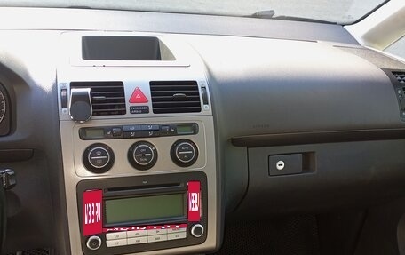 Volkswagen Touran III, 2007 год, 704 000 рублей, 3 фотография