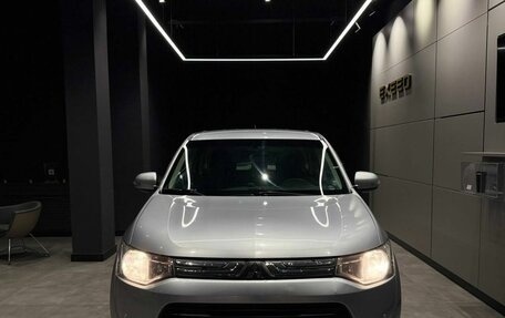 Mitsubishi Outlander III рестайлинг 3, 2012 год, 1 480 000 рублей, 3 фотография