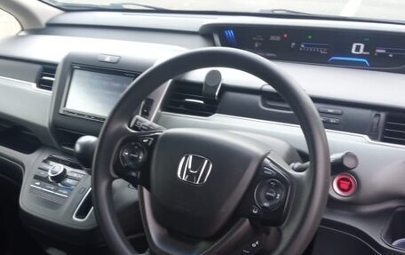 Honda Freed II, 2018 год, 1 500 000 рублей, 13 фотография