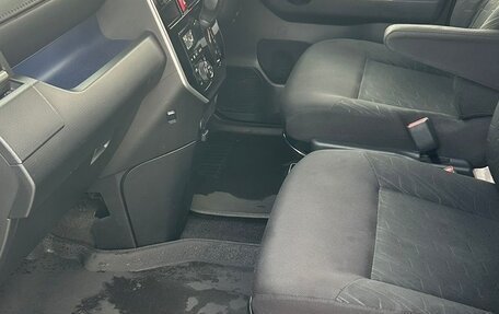 Toyota Roomy I, 2017 год, 1 050 000 рублей, 9 фотография