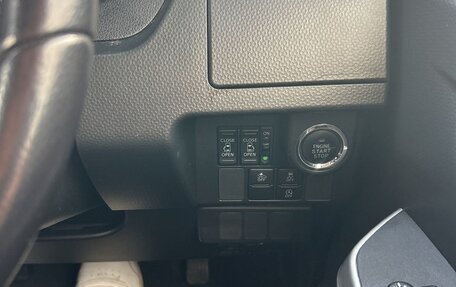 Toyota Roomy I, 2017 год, 1 050 000 рублей, 10 фотография