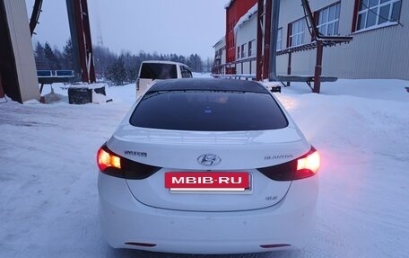 Hyundai Elantra V, 2011 год, 1 050 000 рублей, 2 фотография